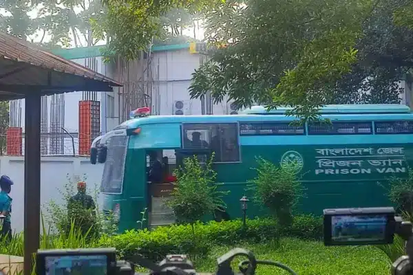 ১৫ সেনা কর্মকর্তাকে ঢাকা সেনানিবাসে স্থাপিত সাবজেলে রাখা হবে।