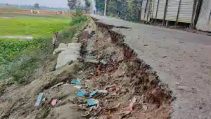 চার মাস আগে নির্মিত প্রায় সোয়া কোটি টাকার পাকা রাস্তা ধসে পড়েছে।