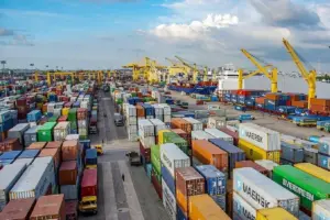 দেশের রফতানি আয়ের ধারায় সেপ্টেম্বরে ধীরগতি দেখা দিয়েছে।