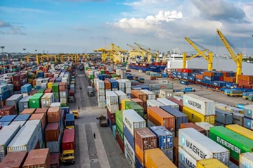 দেশের রফতানি আয়ের ধারায় সেপ্টেম্বরে ধীরগতি দেখা দিয়েছে।