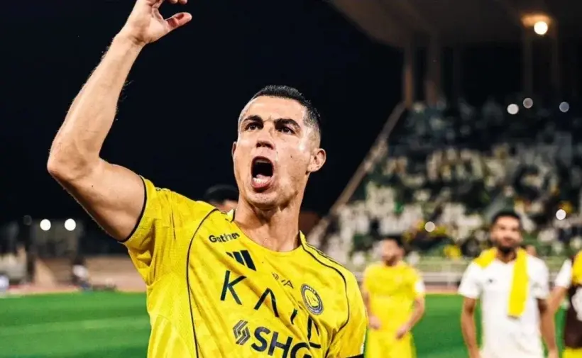 নিজের দুর্দান্ত ক্যারিয়ারে আরও একটি নতুন অধ্যায় যোগ করেছেন ক্রিস্টিয়ানো রোনালদো।