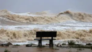 দক্ষিণপূর্ব বঙ্গোপসাগরে সৃষ্ট নিম্নচাপটি আরও ঘনীভূত হয়ে গভীর নিম্নচাপে পরিণত হয়েছে।