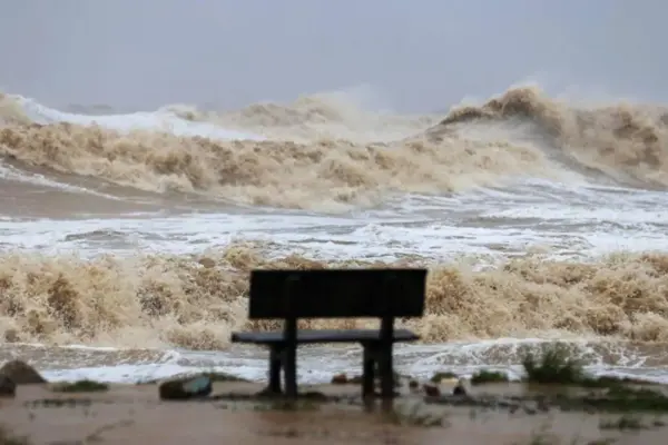 দক্ষিণপূর্ব বঙ্গোপসাগরে সৃষ্ট নিম্নচাপটি আরও ঘনীভূত হয়ে গভীর নিম্নচাপে পরিণত হয়েছে।