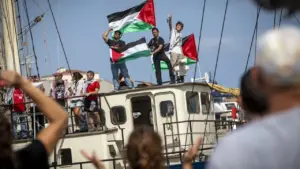 ৩৭ দেশের দুই শতাধিক অধিকারকর্মীকে বন্দি করেছে ইসরায়েল।