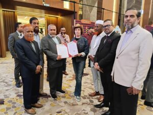 বাংলাদেশ জামায়াতে ইসলামীর একটি উচ্চ-পর্যায়ের প্রতিনিধিদল রাজধানী ঢাকায় যুক্তরাষ্ট্রের স্বাধীনতা দিবস উদযাপনের বিশেষ অনুষ্ঠানে যোগ দিয়েছে। যুক্তরাষ্ট্রের চার্জ ডি অ্যাফেয়ার্স ট্রেসি অ্যান জেকবসন (Tracey Ann Jacobson) ২৪৯তম স্বাধীনতা দিবস উপলক্ষে এই বিশেষ অনুষ্ঠানের আয়োজন করেন এবং তারা সবাই একসাথে দাড়িয়ে ছবি তুলেছেন এখানে।