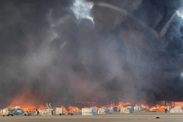 অগ্নিকাণ্ডের ঘটনাগুলো শিল্প খাতে চরম উদ্বেগ সৃষ্টি করেছে।