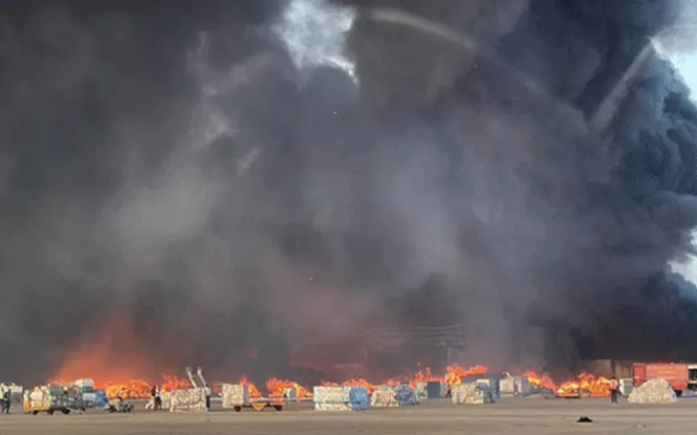 অগ্নিকাণ্ডের ঘটনাগুলো শিল্প খাতে চরম উদ্বেগ সৃষ্টি করেছে।