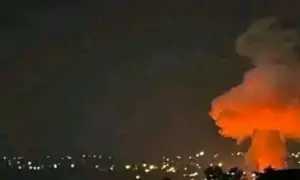 আফগানিস্তানের রাজধানী কাবুলে বিমান হামলা চালিয়েছে পাকিস্তান বিমানবাহিনী।