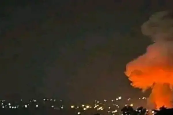 আফগানিস্তানের রাজধানী কাবুলে বিমান হামলা চালিয়েছে পাকিস্তান বিমানবাহিনী।