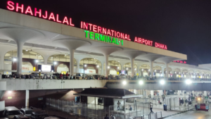 দেশের বিমানবন্দরগুলোতে নিরাপত্তা ও নজরদারি বাড়াতে চিঠি দিয়েছে নিয়ন্ত্রক সংস্থা বেসামরিক বিমান চলাচল কর্তৃপক্ষ (বেবিচক)।