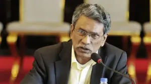 আলী রীয়াজকে লক্ষ্য করে সামাজিক যোগাযোগমাধ্যমে 'মিথ্যা ও ভিত্তিহীন' ভিডিও প্রচার করা হচ্ছে বলে জানিয়েছে প্রধান উপদেষ্টার প্রেস উইং।