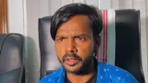 হিরো আলমের বিরুদ্ধে গ্রেপ্তারি পরোয়ানা জারি করেছেন আদালত।