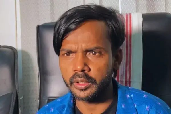 হিরো আলমের বিরুদ্ধে গ্রেপ্তারি পরোয়ানা জারি করেছেন আদালত।