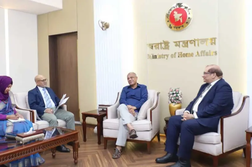 পাকিস্তানের হাই কমিশনারকে স্বাগত জানিয়ে স্বরাষ্ট্র উপদেষ্টা মো. জাহাঙ্গীর আলম চৌধুরী বলেছেন, বাংলাদেশ ও পাকিস্তানের সম্পর্ক আত্মিক ও ঐতিহাসিক।