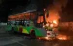ঢাকায় মধ্যরাতে তিনটি বাস ও একটি প্রাইভেটকারে অগ্নিকাণ্ড ঘটেছে।