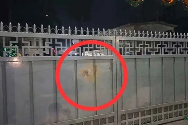 ঢাকায় এক মাসের ব্যবধানে দুই চার্চে ককটেল হামলার ঘটনা ঘটেছে।