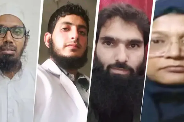 চারজন চিকিৎসকের চিকিৎসা নিবন্ধন বাতিল করেছে ভারতের ন্যাশনাল মেডিকেল কমিশন (এনএমসি)।