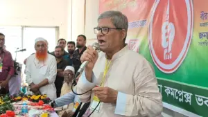 বিএনপির মহাসচিব মির্জা ফখরুল ইসলাম আলমগীর বলেছেন, একাত্তরের মুক্তিযুদ্ধের চেতনা ভুলিয়ে দিতে একটি মহল গভীর ষড়যন্ত্রে লিপ্ত।