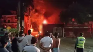 গাড়ি মেরামতের দোকান ও ২টি ব্যবসাপ্রতিষ্ঠান পুড়ে প্রায় ৩ কোটি টাকার ক্ষতি হয়েছে বলে অনুমান করা হচ্ছে।