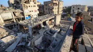 যুদ্ধবিরতি সত্বেও গাজায় ইসরায়েলি বিমান হামলায় ২৭ জন নিহত হয়েছে।