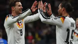 স্লোভাকিয়ার স্বপ্ন ভেঙে বিশ্বকাপের টিকিট নিশ্চিত করল জার্মানি।