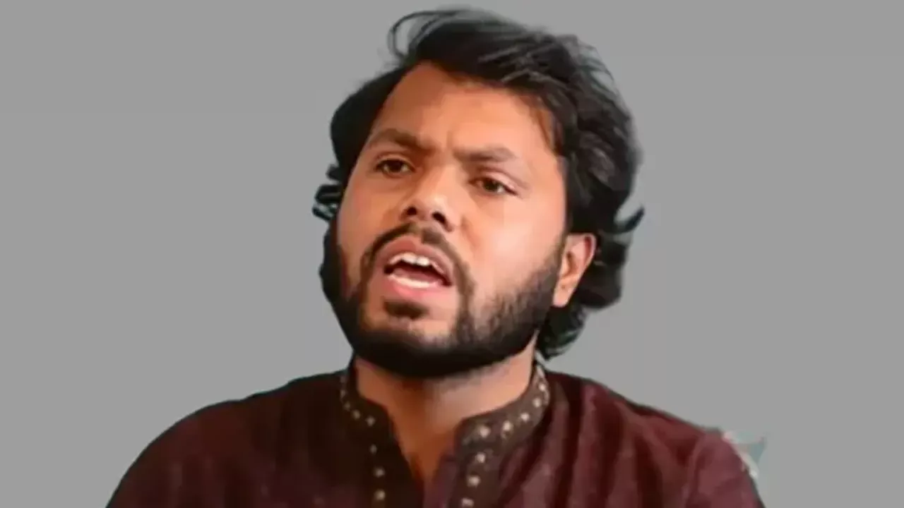 ওসমান হাদি এখন জীবন-মৃত্যুর সন্ধিক্ষণে দাঁড়িয়ে আছেন।