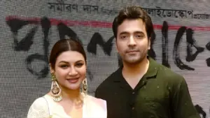 টালিউড অভিনেতা আবীর চট্টোপাধ্যায়ের সঙ্গে বহু পুরোনো বন্ধুত্ব অভিনেত্রী জয়া আহসানের।