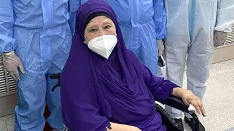 খালেদা জিয়া ‘বিমান ভ্রমণে শারীরিকভাবে সক্ষম নন’ বলে জানিয়েছে মেডিকেল বোর্ড।