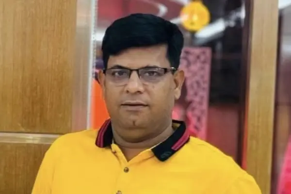 পল্লবী থানা যুবদলের সদস্যসচিব গোলাম কিবরিয়াকে গুলি করে হত্যা করেছে একদল দুর্বৃত্ত।