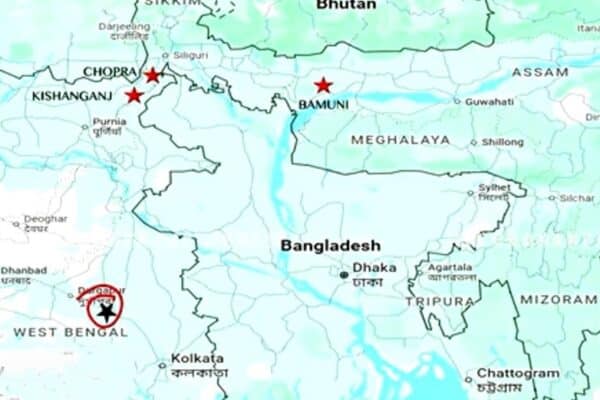 বাংলাদেশের মানচিত্র এবং এর আশেপাশে ভারতের কয়েকটি সামরিক ঘাটি চিহ্নিত করা হয়েছে এখানে।