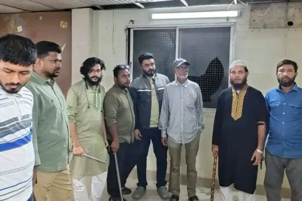 খুলনা জেলা ও মহানগর জাতীয় নাগরিক পার্টি (এনসিপি)’র দলীয় কার্যালয়ে হামলার ঘটনা ঘটেছে।