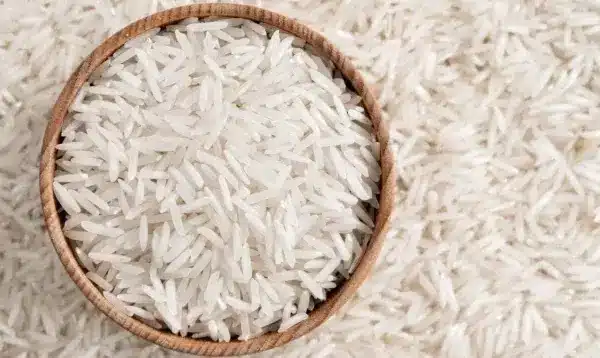 সরকার সিঙ্গাপুরের সরবরাহকারীর মাধ্যমে ভারত থেকে চাল কেনার সিদ্ধান্ত নিয়েছে।