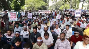 স্বরাষ্ট্র উপদেষ্টা ও শিক্ষা উপদেষ্টার পদত্যাগ চেয়েছেন সারা দেশের প্রাথমিক বিদ্যালয়ের সহকারী শিক্ষকরা।