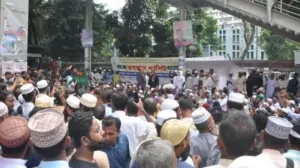 যমুনা অভিমুখে লংমার্চের ডাক দিয়েছেন স্বতন্ত্র ইবতেদায়ি মাদ্রাসার শিক্ষকরা।