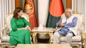 রাষ্ট্রীয় অতিথি ভবন যমুনায় আন্তর্জাতিক উন্নয়নবিষয়ক ব্রিটিশ মন্ত্রী ব্যারোনেস জেনি চ্যাপম্যানের সঙ্গে বৈঠক করেছেন ড. মুহাম্মদ ইউনূস।