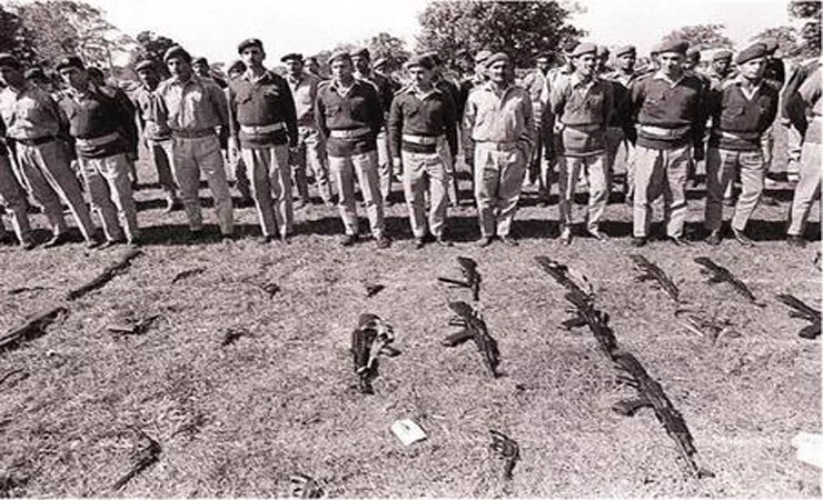 ১৯৭১ সালের ১৩ ডিসেম্বর সাহসী তরুণ মুক্তিযোদ্ধারা ঢাকায় ঢুকে পড়েন।