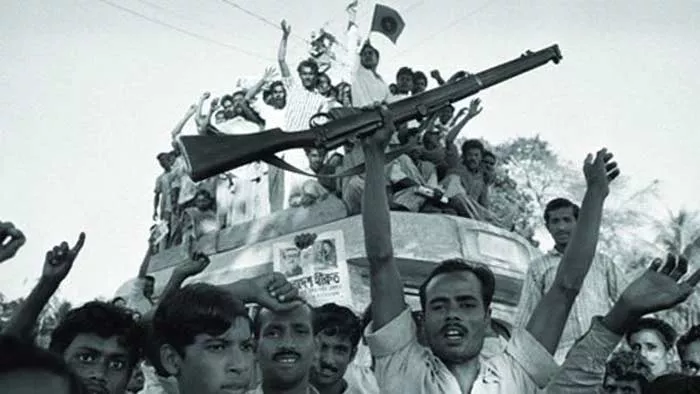 ১৯৭১ সালের ১৫ ডিসেম্বর বিজয়ের দ্বারপ্রান্তে পৌঁছে যায় বাংলাদেশ।