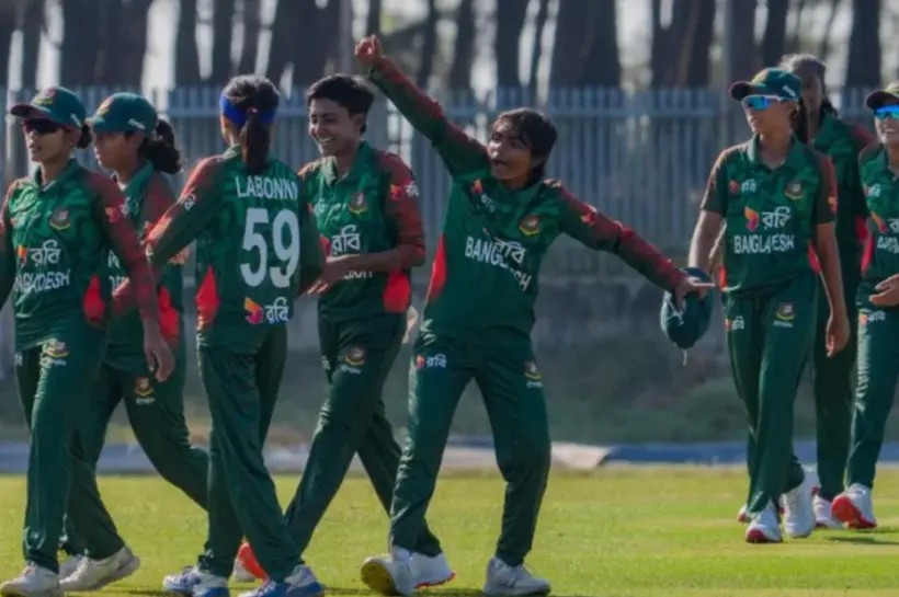 পাকিস্তান অনূর্ধ্ব-১৯ দলের বিপক্ষে তিন উইকেটের জয় পেয়েছে বাংলাদেশ অনূর্ধ্ব-১৯ দল।