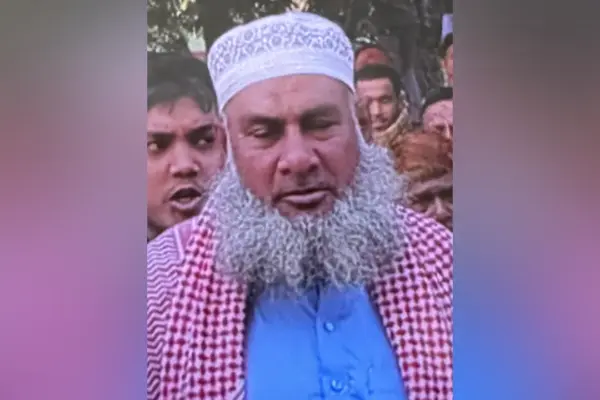 পাবনার ঈশ্বরদীতে এক বিএনপি নেতাকে গুলি করে হত্যা করা হয়েছে।