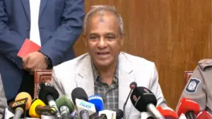 তারেক রহমানের নিরাপত্তা নিয়ে শঙ্কার কোনও কারণ নেই বলে জানিয়েছেন স্বরাষ্ট্র উপদেষ্টা লেফটেন্যান্ট জেনারেল (অব.) মো. জাহাঙ্গীর আলম।