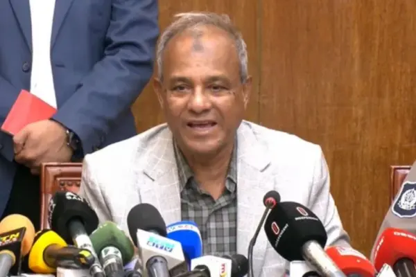 তারেক রহমানের নিরাপত্তা নিয়ে শঙ্কার কোনও কারণ নেই বলে জানিয়েছেন স্বরাষ্ট্র উপদেষ্টা লেফটেন্যান্ট জেনারেল (অব.) মো. জাহাঙ্গীর আলম।