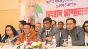 ত্রয়োদশ সংসদ নির্বাচনে ২৪৩ আসনে প্রার্থী ঘোষণা করেছে জাতীয় পার্টির জিএম কাদেরের অংশ।