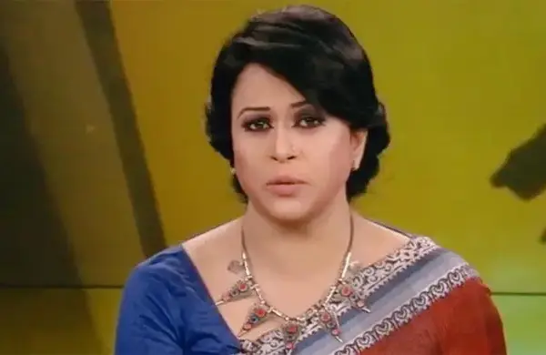 সাংবাদিক নাজনীন মুন্নীকে চাকরি থেকে বাদ দিতে বেসরকারি টেলিভিশন চ্যানেল গ্লোবাল টিভি বাংলাদেশের কর্মকর্তাদের কাছে হুমকি দিয়েছেন কয়েকজন তরুণ।