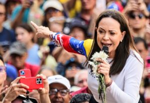 শান্তিতে নোবেলজয়ী ভেনেজুয়েলার বিরোধীদলীয় নেত্রী মারিয়া কোরিনা মাচাদো