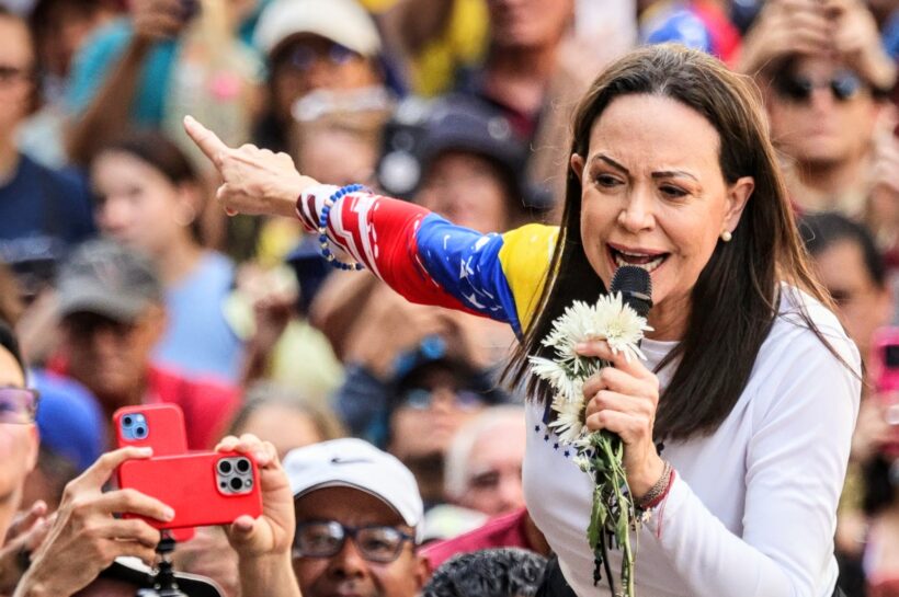 শান্তিতে নোবেলজয়ী ভেনেজুয়েলার বিরোধীদলীয় নেত্রী মারিয়া কোরিনা মাচাদো