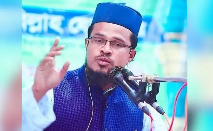 ইউনিয়ন জামায়াতে ইসলামের সভাপতি নুরুল্লাহর বিরুদ্ধে অনৈতিক কর্মকাণ্ডের অভিযোগ পাওয়ায় তার পদ স্থগিত করেছে সংগঠনটি।