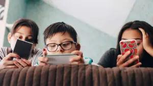 অনলাইন প্ল্যাটফর্মে ২৩ শতাংশ শিশু মারাত্মক ঝুঁকিতে আছে।