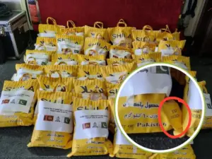 পাকিস্তানের পাঠানো ত্রাণ নিয়ে শুরু হয়েছে বিতর্ক।