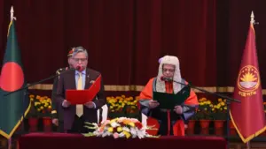 বাংলাদেশের ২৬তম প্রধান বিচারপতি হিসেবে শপথ নিয়েছেন বিচারপতি জুবায়ের রহমান চৌধুরী।