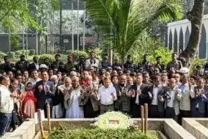 তারেক রহমানকে নিয়ে কটূক্তি করার অভিযোগে গ্রেপ্তার করা হয়েছিল শিক্ষক এ কে এম শহিদুল ইসলামকে।